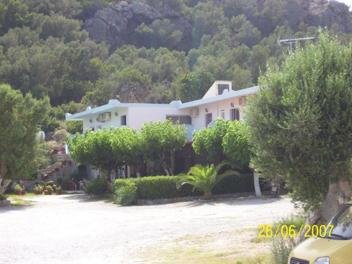 Nikos & Anna Rooms Rodakino Exterior photo
